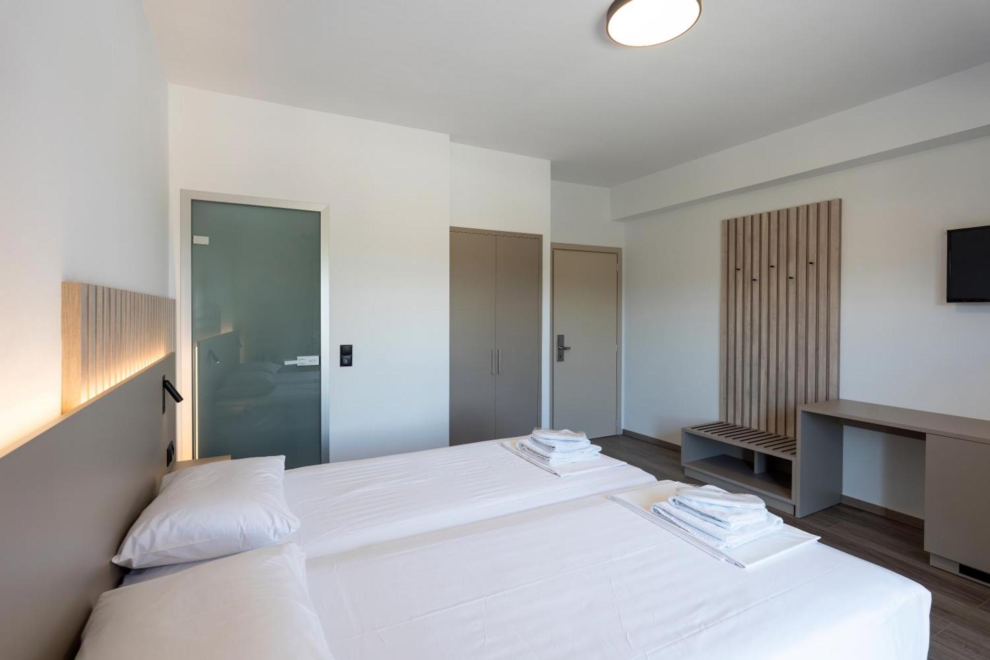 Hotel Agistro Ángistron Exteriör bild