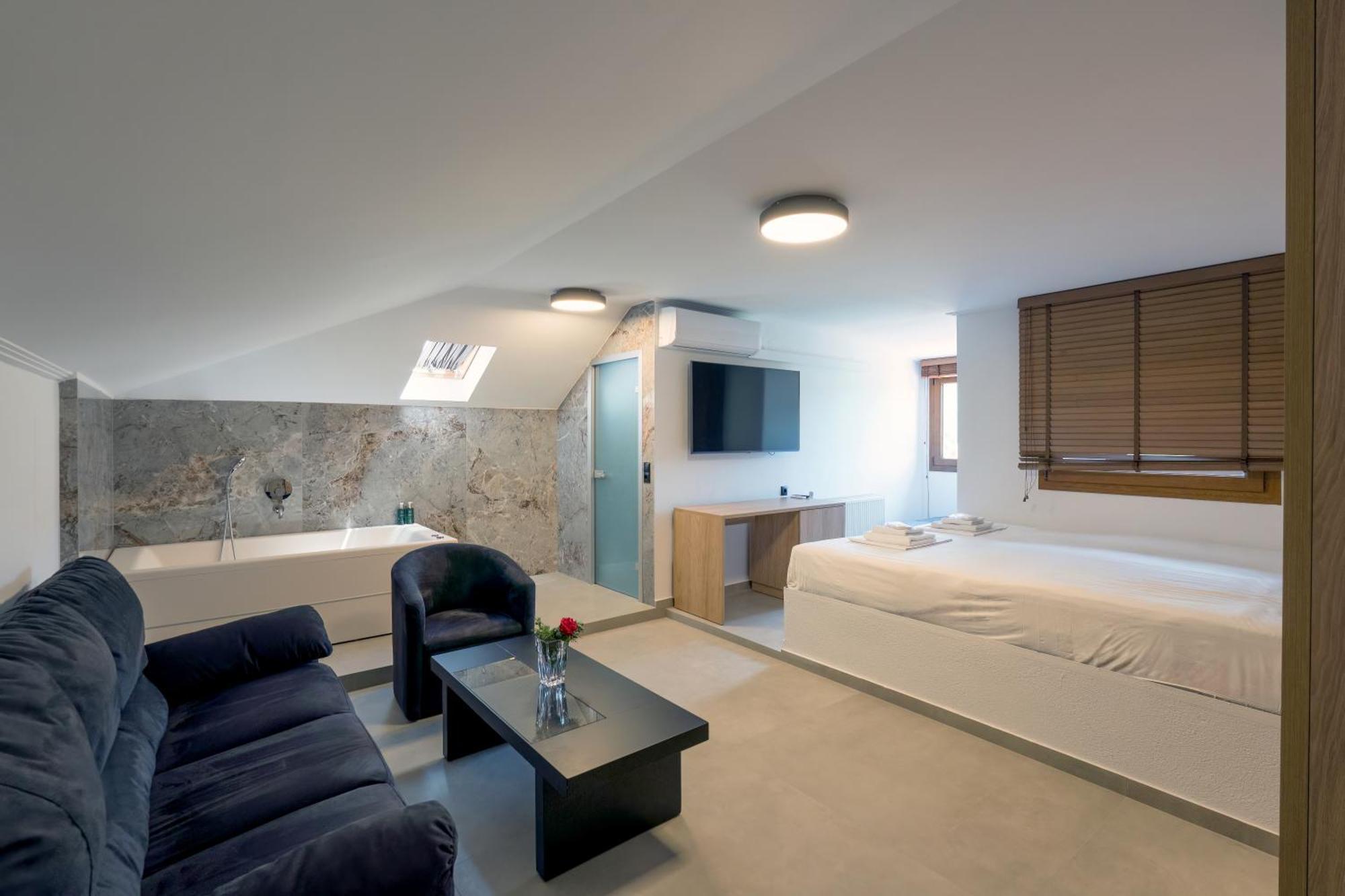 Hotel Agistro Ángistron Exteriör bild